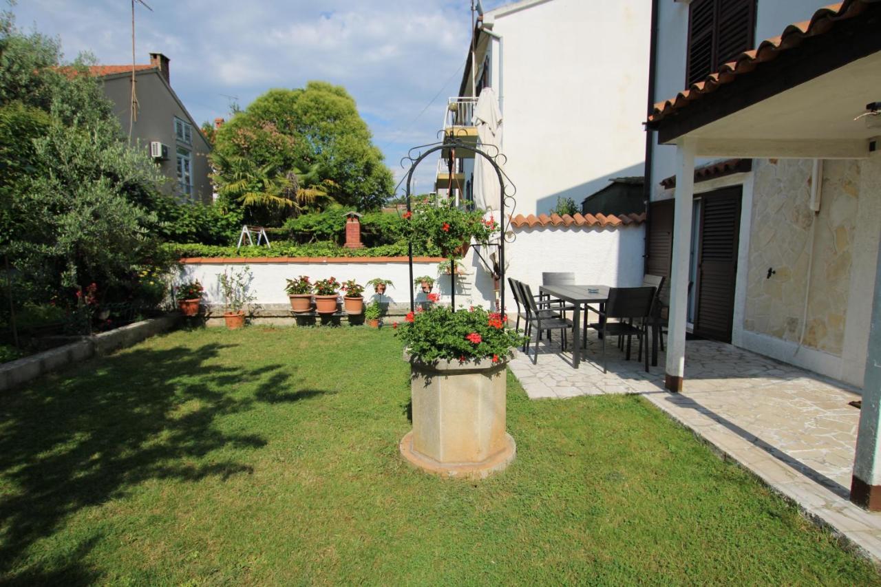 Apartment Sunny Garden Porec Bagian luar foto